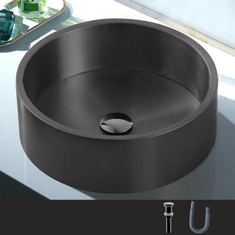 Metal Bathroom Sink Round Bathroom Sink with Overflow And Drain Assembly -Bathlova