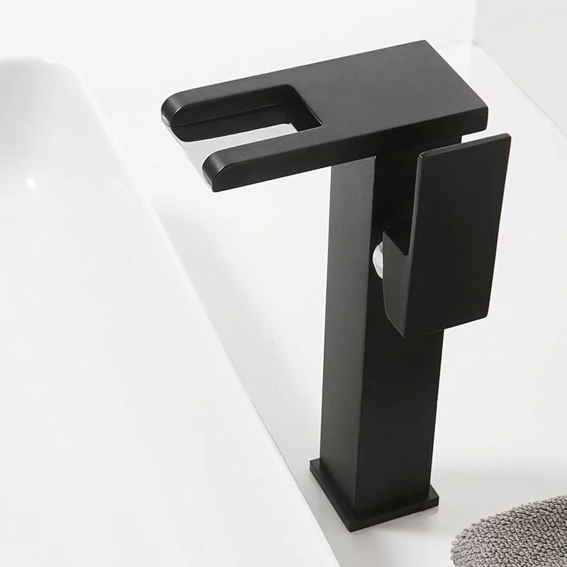 Modern Basin Lavatory Tap Single-handle Vanity Sink Tap -Bathlova