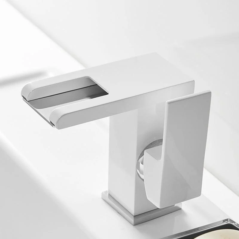 Modern Basin Lavatory Tap Single-handle Vanity Sink Tap -Bathlova