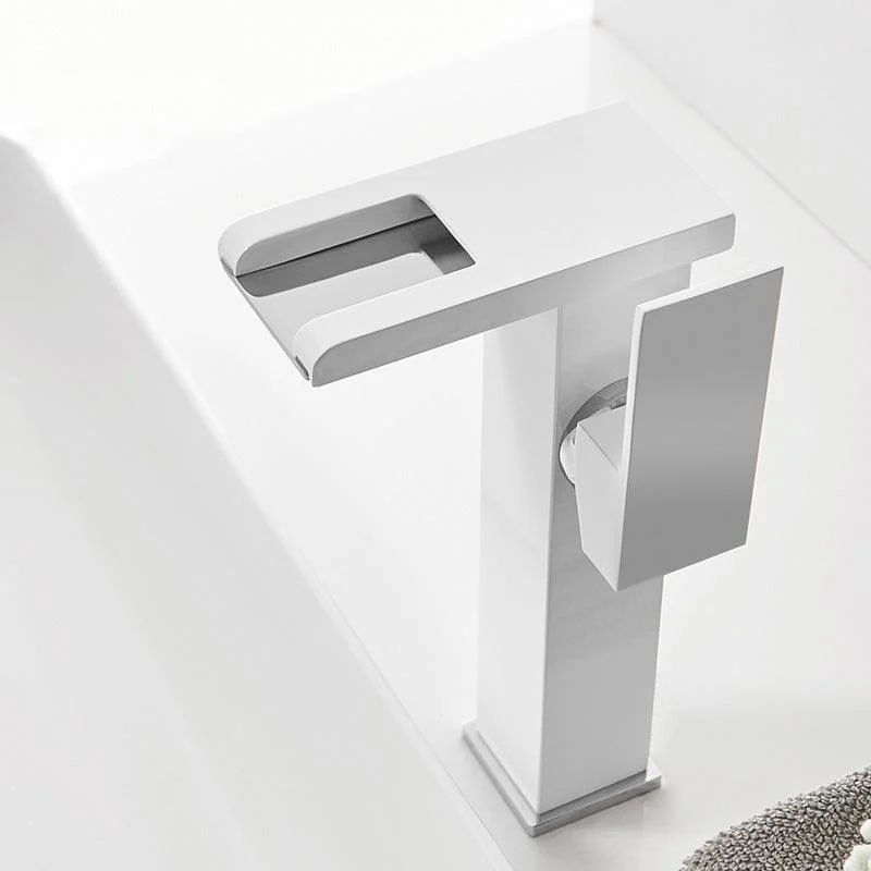 Modern Basin Lavatory Tap Single-handle Vanity Sink Tap -Bathlova