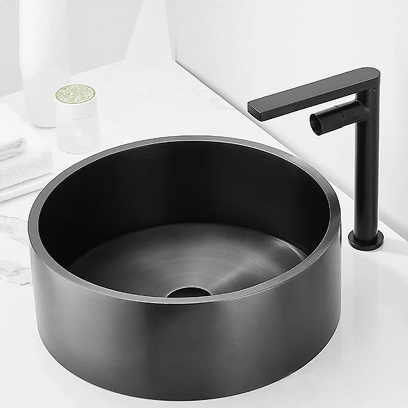 Modern Bathroom Sink Metal Round Vessel Bathroom Sink with Pop-Up Drain -Bathlova