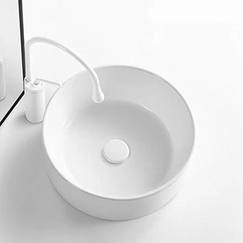 Modern Round Sink Ceramic Metal Undermount Bathroom Sink in White(Not Included Tap) -Bathlova