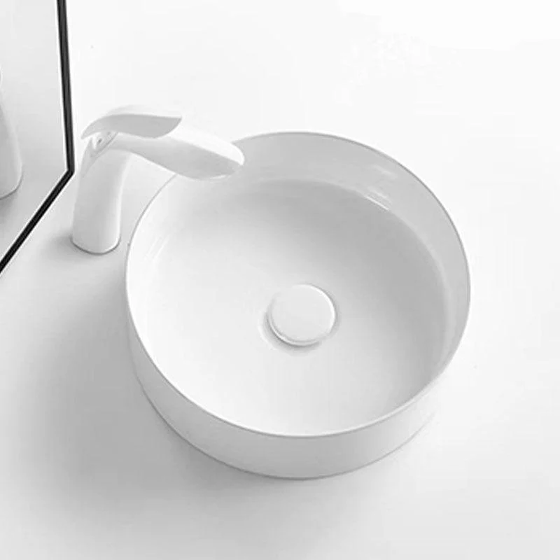 Modern Round Sink Ceramic Metal Undermount Bathroom Sink in White(Not Included Tap) -Bathlova