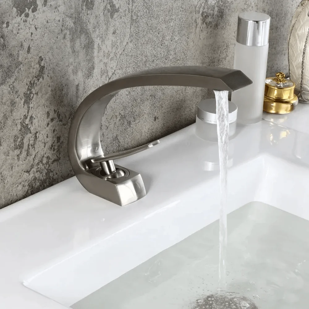 Modern Single Hole Curved Spout Tap with Pop Up Drain -Bathlova