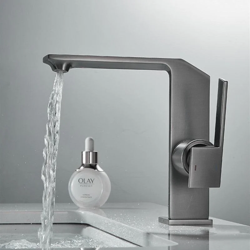 Modern Single Lever Handle Bathroom Tap -Bathlova