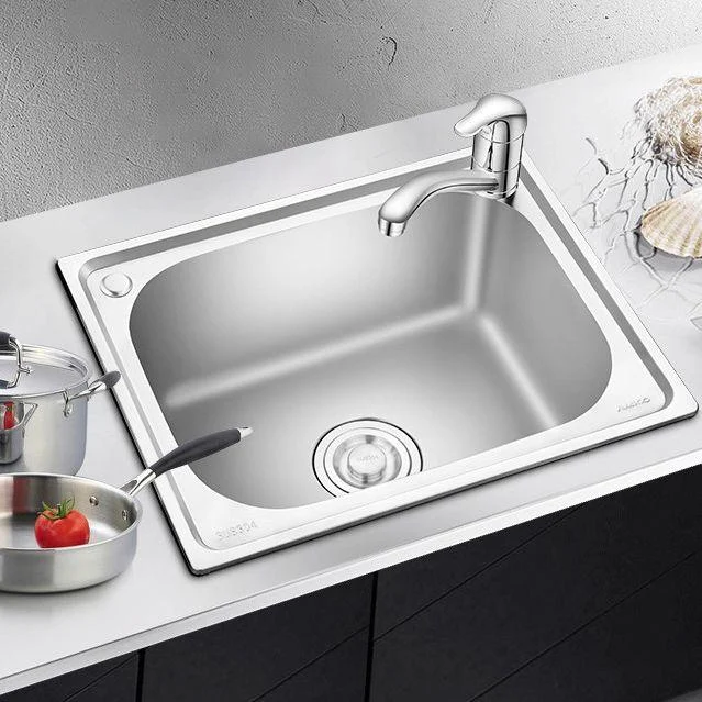 Modern Style Kitchen Sink Stainless Steel Dirt Resistant Kitchen Sink(Not Included Tap) -Bathlova