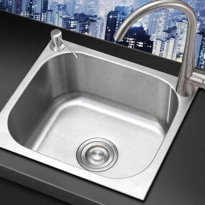 Modern Style Kitchen Sink Stainless Steel Dirt Resistant Kitchen Sink(Not Included Tap) -Bathlova