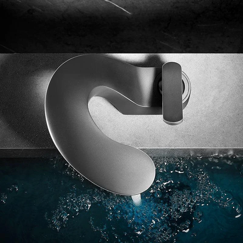 Modern Style Tap Bathroom Lever Handle Brass Washroom Tap -Bathlova