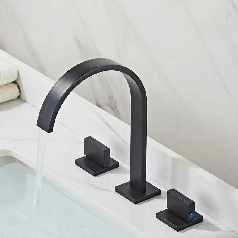 Modern Style Tap Widespread Taps with Double Cross Handles -Bathlova