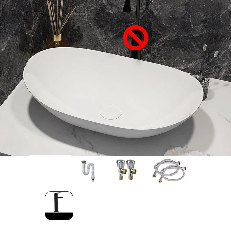 Modern Style Vessel Bathroom Sink Round Ceramic Vessel Bathroom Sink in White -Bathlova