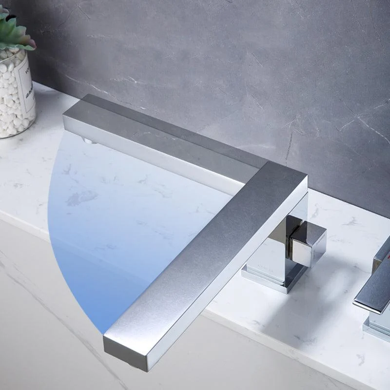 Modern Swivel Bathroom Tap Low Arc Deck Mounted Bathtub Tap -Bathlova