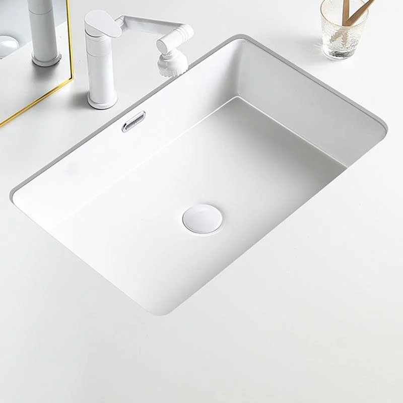 Modern Undermount Bathroom Sink Porcelain with Pop-Up Drain Basin Sink -Bathlova