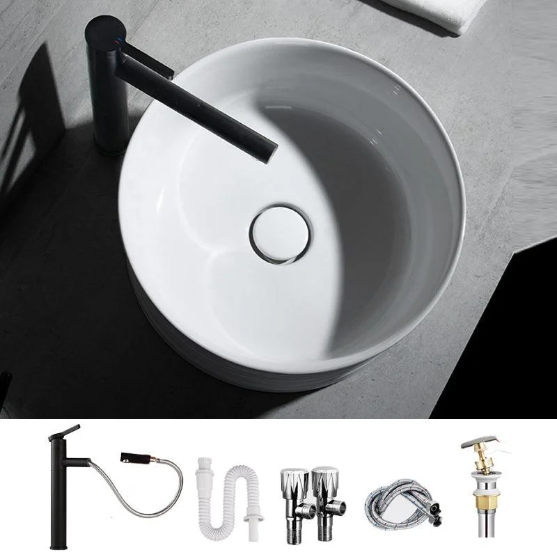 Modern Vessel Bathroom Sink Circular Porcelain with Pop-Up Drain Vessel Sink -Bathlova