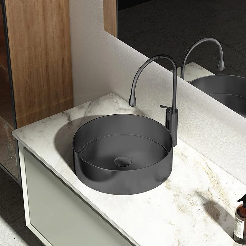 Modern Vessel Bathroom Sink Round Metal with Pop-Up Drain Vessel Lavatory Sink -Bathlova