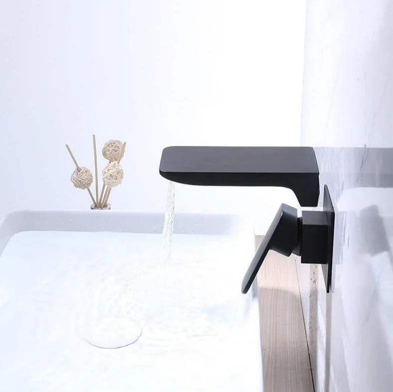 Modern Wall Mounted Tap -Bathlova