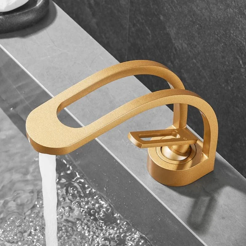 Oliver - Curved Dual-Channel Modern Bathroom Tap -Bathlova