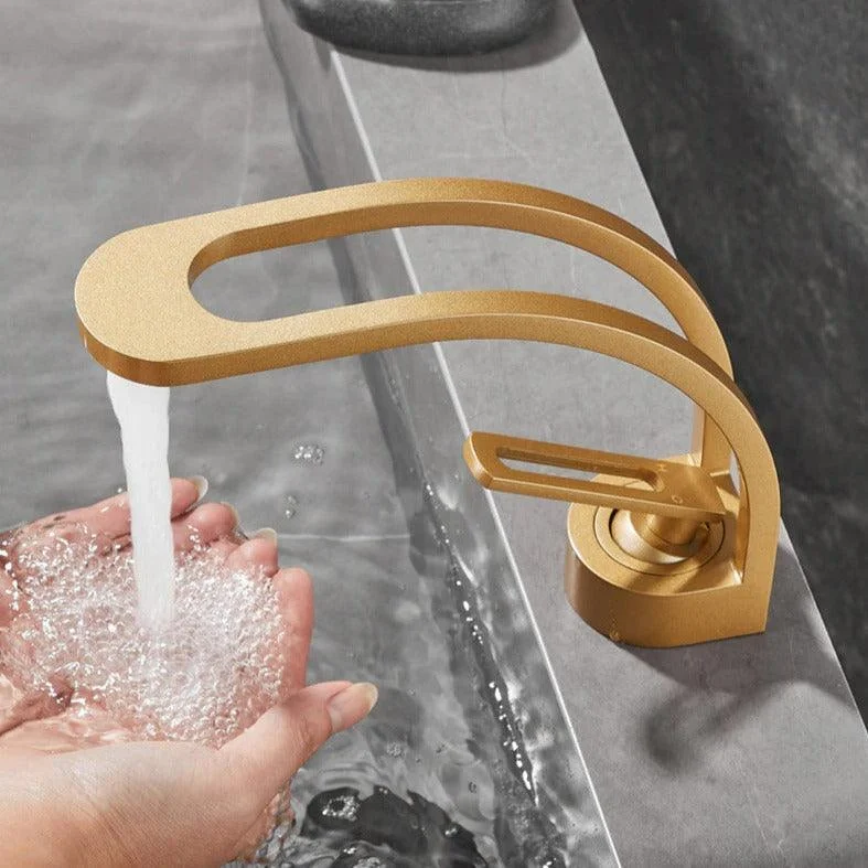 Oliver - Curved Dual-Channel Modern Bathroom Tap -Bathlova