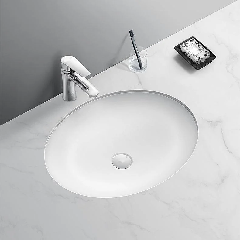 Oval Porcelain Vessel Sink Modern Bathroom Sink with Overflow(Not Including Tap) -Bathlova