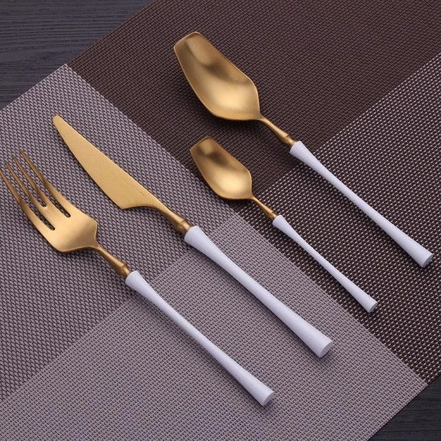 Paxon - Modern Silverware Set -Bathlova