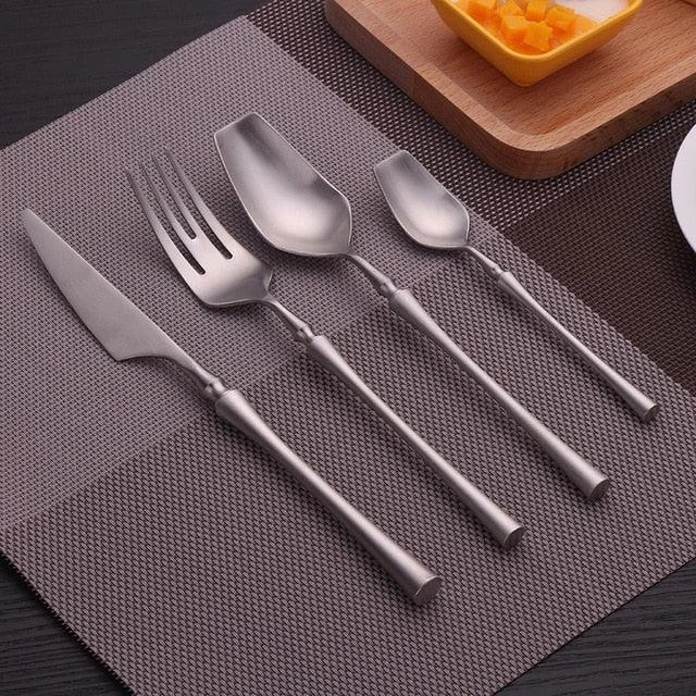 Paxon - Modern Silverware Set -Bathlova