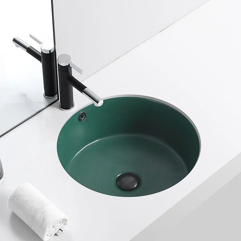 Porcelain Bathroom Sink Round Vessel Lavatory Sink with Pop-Up Drain -Bathlova