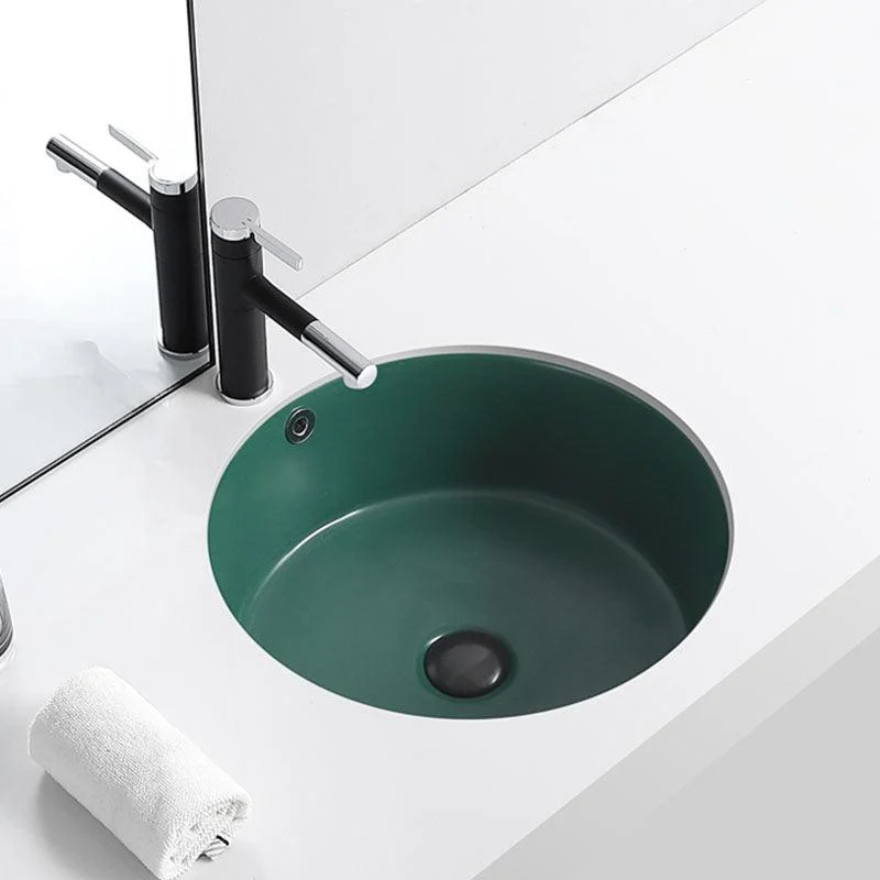 Porcelain Bathroom Sink Round Vessel Lavatory Sink with Pop-Up Drain -Bathlova