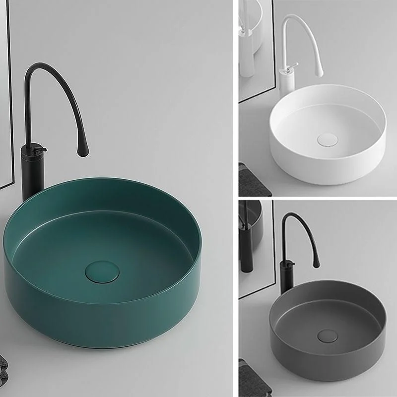 Round Porcelain Bathroom Sink with Shut-Off Valve Vessel Sink -Bathlova