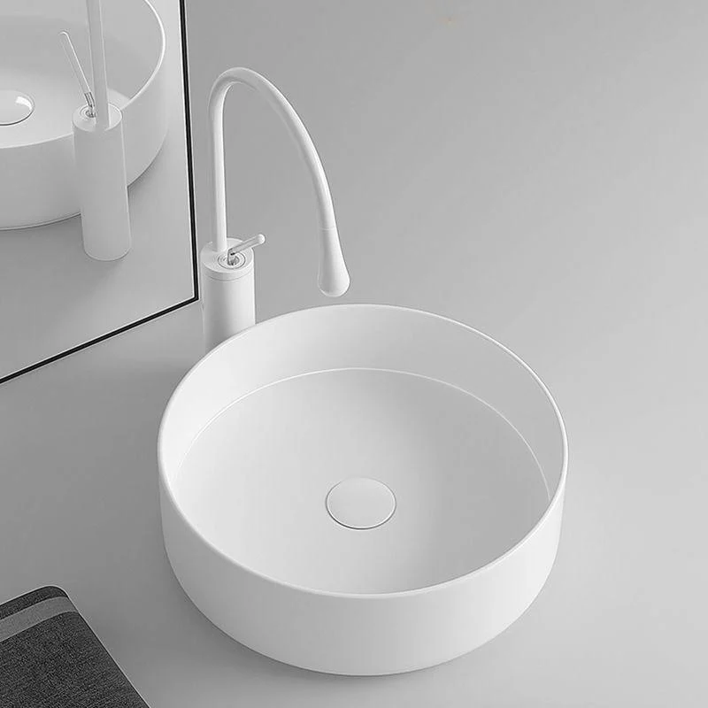 Round Porcelain Bathroom Sink with Shut-Off Valve Vessel Sink -Bathlova