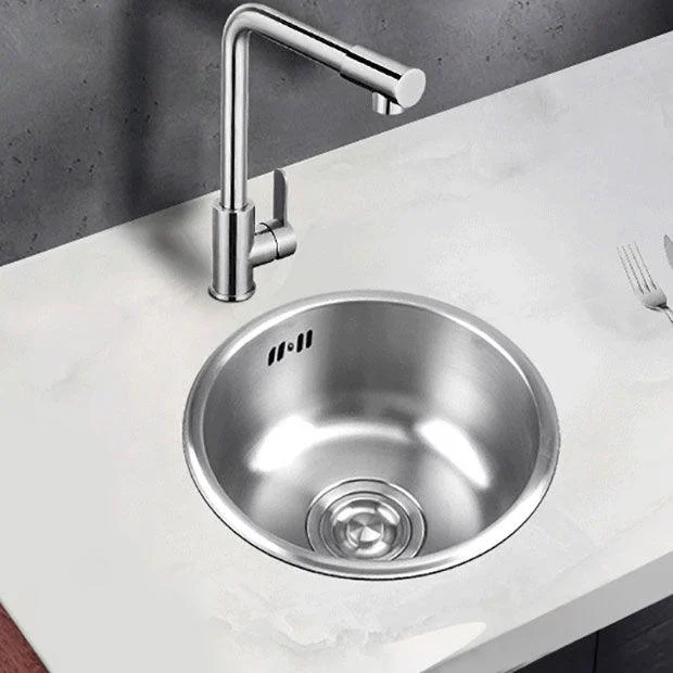 Round Stainless Steel Kitchen Sink with Drain Assembly Drop-In Sink -Bathlova