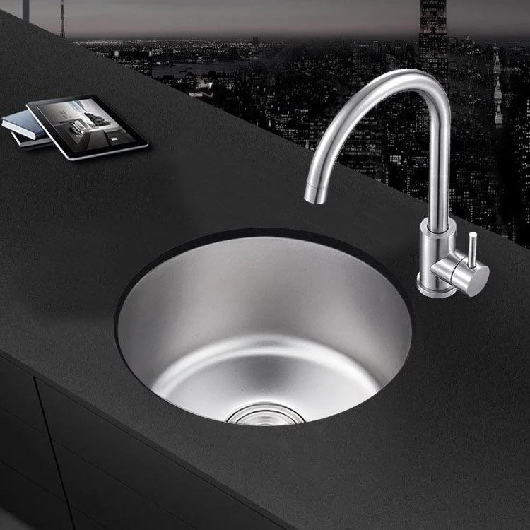 Round Stainless Steel Sink Single Bowl Undermount Sink with Basket Strainer -Bathlova