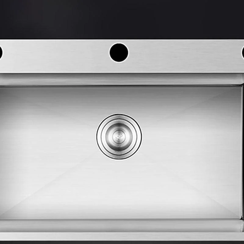 Single Bowl Kitchen Sink Stainless Steel Kitchen Sink with Strainer -Bathlova