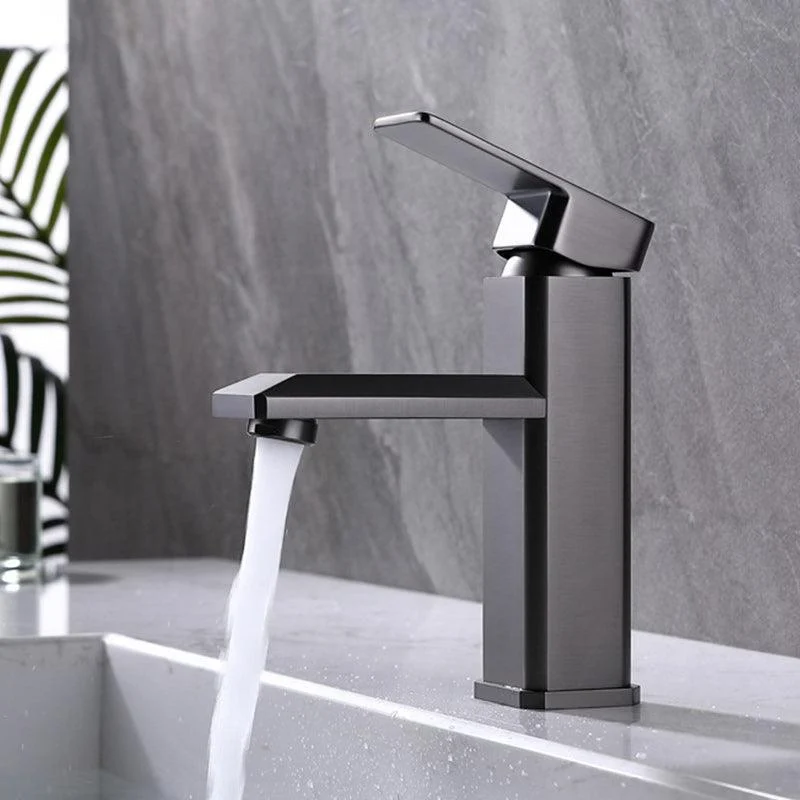 Single Hole Vanity Sink Tap 6.69" H Modern Low-Arc Sink Bathroom Tap -Bathlova