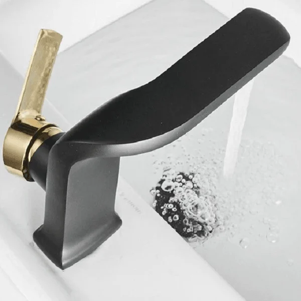 Specter - Curved Lux Bathroom Tap -Bathlova