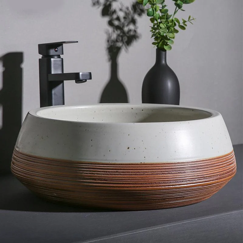 Traditional Bathroom Sink Porcelain Round Vessel with Pop-Up Drain -Bathlova