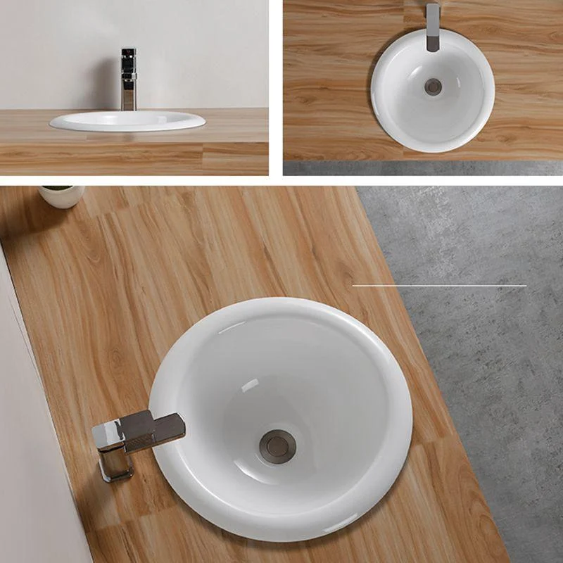 Traditional Drop-in Bathroom Sink Oval Porcelain with Overflow and Tap Basin -Bathlova