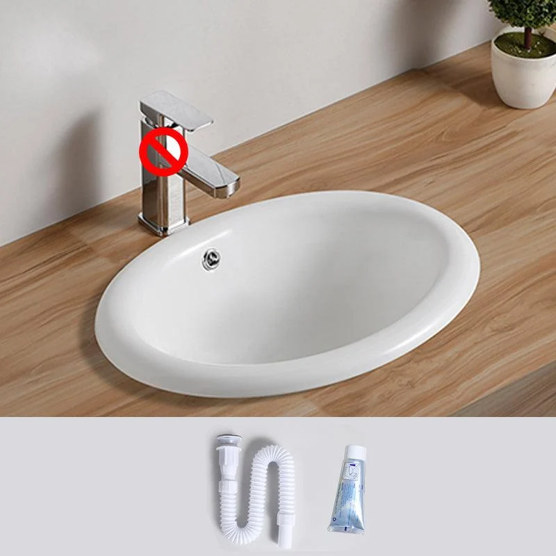 Traditional Drop-in Bathroom Sink Oval Porcelain with Overflow and Tap Basin -Bathlova