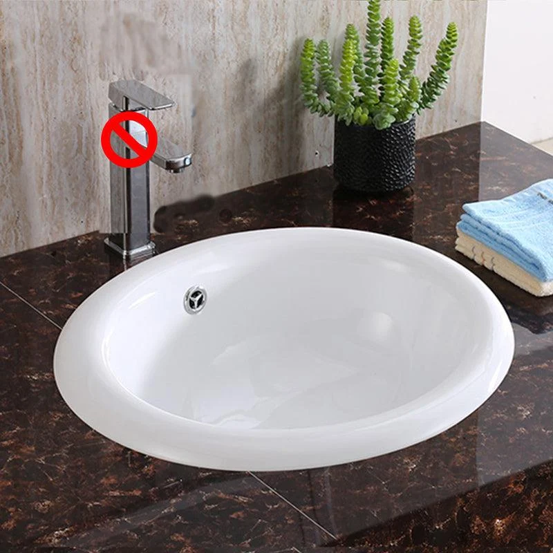 Traditional Drop-in Bathroom Sink Oval Porcelain with Tap Basin Sink -Bathlova