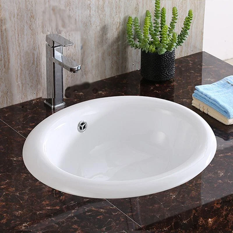 Traditional Drop-in Bathroom Sink Oval Porcelain with Tap Basin Sink -Bathlova