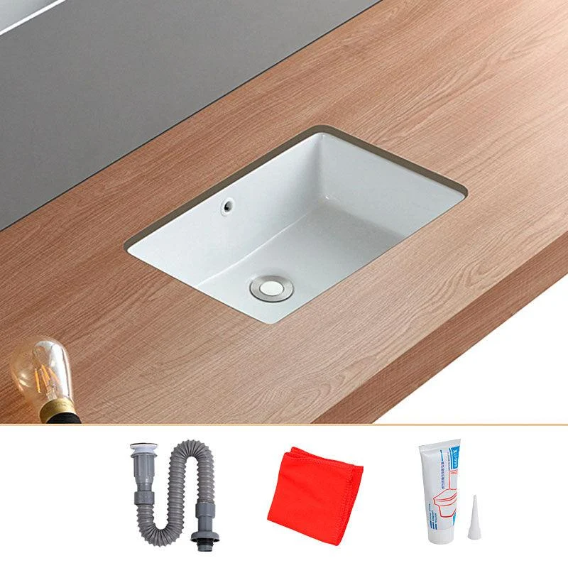 Traditional Undermount Bathroom Sink Porcelain with Overflow Basin Sink -Bathlova