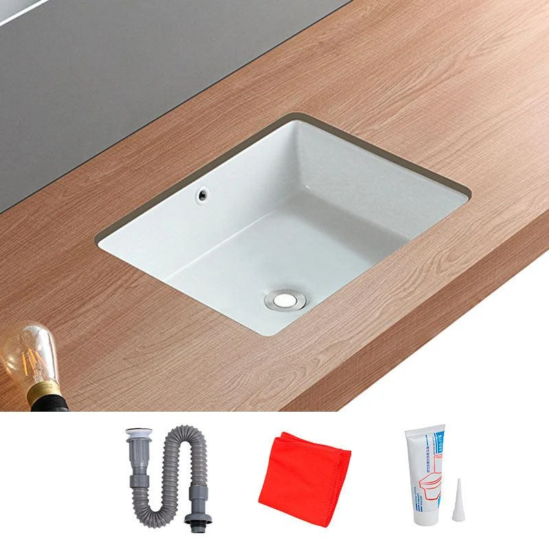 Traditional Undermount Bathroom Sink Porcelain with Overflow Basin Sink -Bathlova