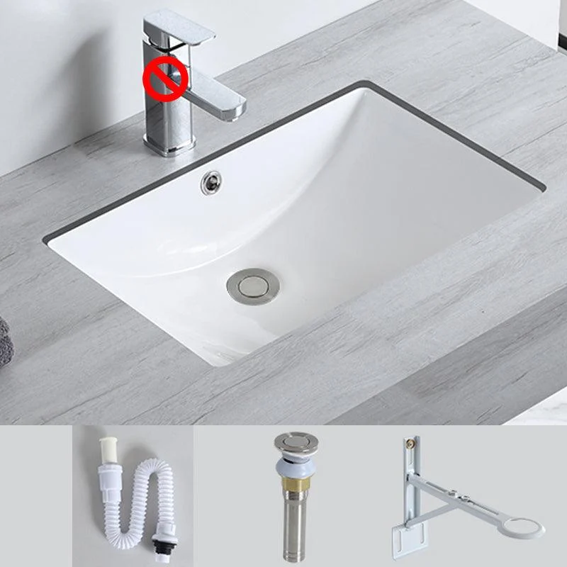 Traditional Undermount Bathroom Sink Porcelain with Pop-Up Drain Basin -Bathlova