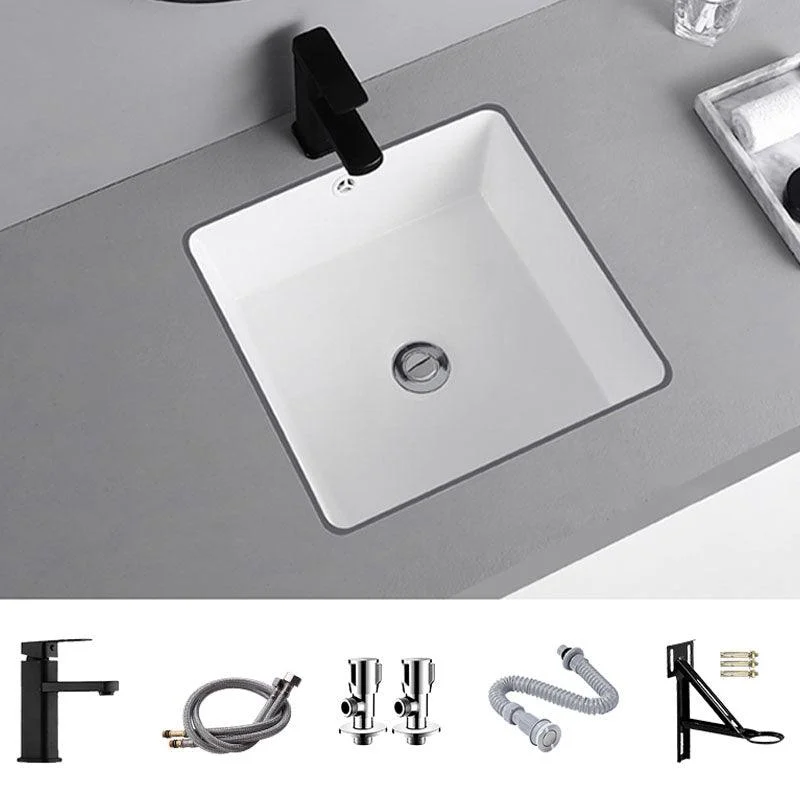 Traditional Undermount Vanity Sink Round Porcelain with Overflow Basin Sink -Bathlova