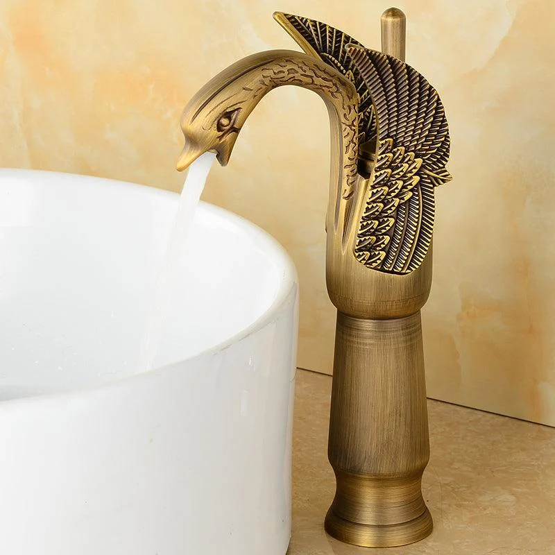 Traditional Wide Spread Bathroom Tap 1-Handle Lavatory Tap -Bathlova