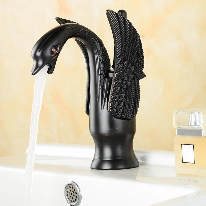 Traditional Wide Spread Bathroom Tap 1-Handle Lavatory Tap -Bathlova