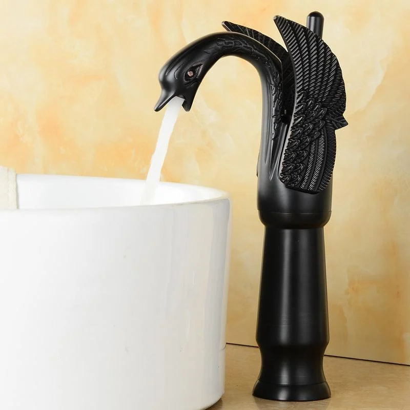 Traditional Wide Spread Bathroom Tap 1-Handle Lavatory Tap -Bathlova