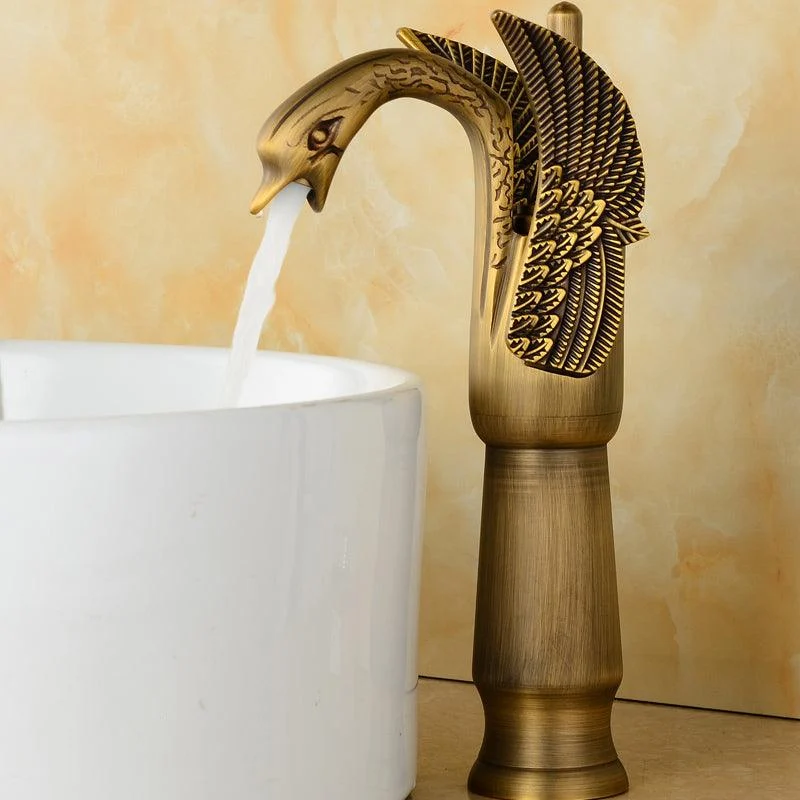 Traditional Wide Spread Bathroom Tap 1-Handle Lavatory Tap -Bathlova