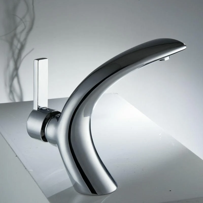 Vara - Modern Curved Bathroom Tap -Bathlova