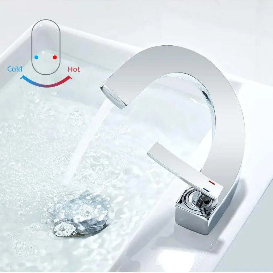 Victor - Curved Bathroom Tap -Bathlova