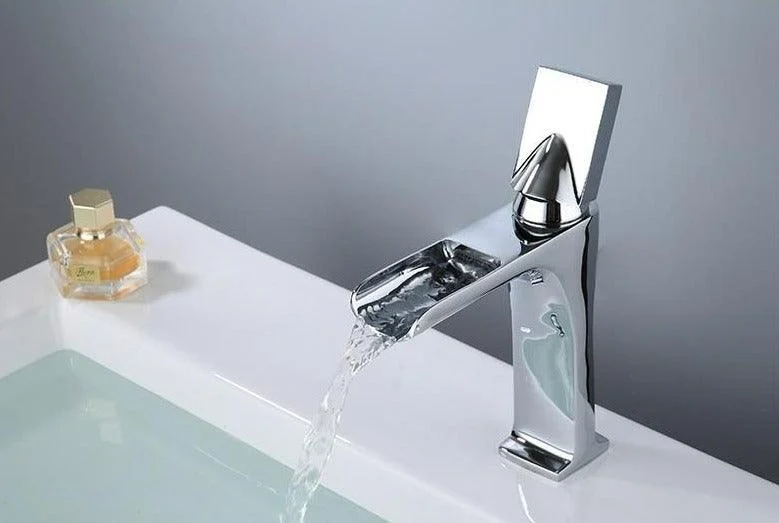 Vita - Modern Waterfall Tap -Bathlova